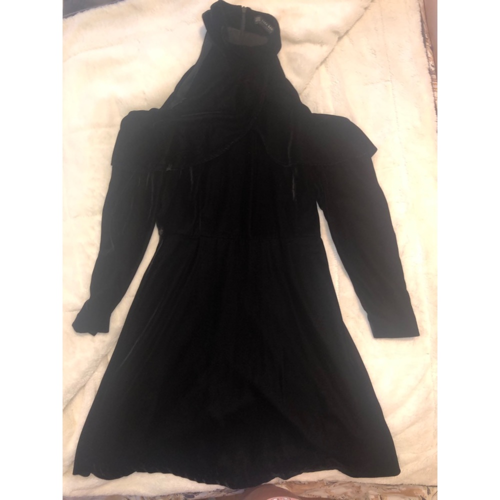 VELVET ZARA DRESS WITH CUTOUT - Picture 2 of 4